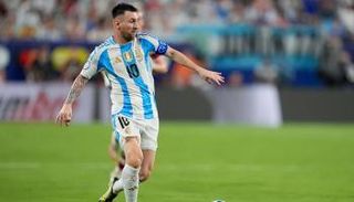 الأرجنتيني ليونيل ميسي