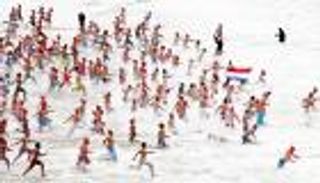 حمام رأس السنة في مرسيليا.. احتفال مجاني للجميع على شاطئ &laquo;بوتي روكاس&raquo;