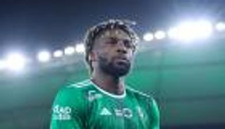 صفقة يهددها مورينيو.. لاعب الأهلي السعودي على أعتاب نابولي