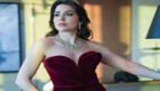رحلة &laquo;سارة أبي كنعان&raquo; الفنية.. من الصيدلة إلى عالم التمثيل