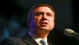 زعيم جديد للديمقراطيين.. الحمار يخرج من الفقاعة لمواجهة أثرياء الفيل