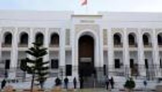 لاحقتهم اتهامات «المجاهرة بالفاحشة».. الإفراج عن 6 صناع محتوى في تونس