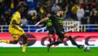 الاتحاد يغرد بصدارة «روشن».. وبنزيما يلاحق رونالدو