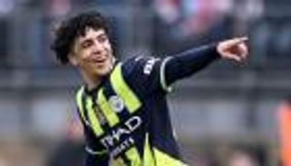 من كلمتين.. قصة رسالة ألهمت مانشستر سيتي أمام ليتون