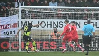 ليتون أورينت ومانشستر سيتي