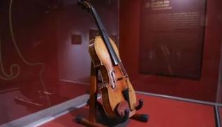 كمان "ستراديفاريوس"