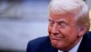 بعد أسابيع من إطلاقها.. عملة ترامب المشفرة تهبط 75% عن ذروتها