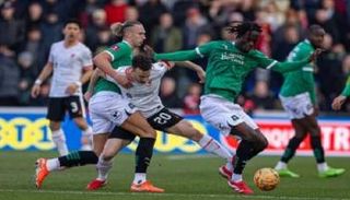 من مباراة بليموث وليفربول