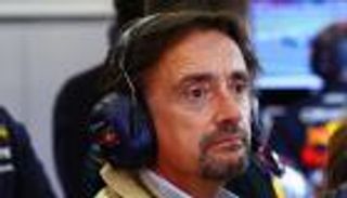 ريتشارد هاموند يعلن وفاة والده بعد أسابيع من انفصاله عن زوجته