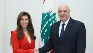 الرئيس اللبناني مع نائبة مبعوث ترامب