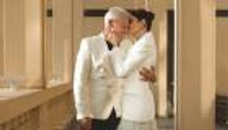 إطلالة عصرية لأروى جودة بالفستان الأبيض