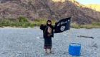 غارات جوية تدك مواقع وتجمعًا للقاعدة في شبوة