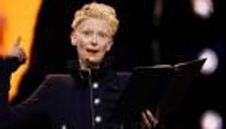 تيلدا سوينتون تنتقد خطة تهجير سكان غزة من مهرجان برلين