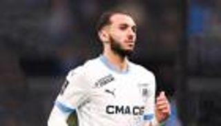 صاروخية غويري تقص شريط أهدافه مع مارسيليا (فيديو)