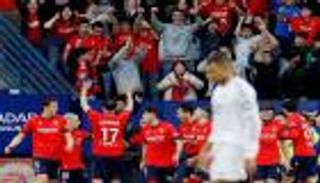 أوساسونا يضع صدارة ريال مدريد في ملعب برشلونة