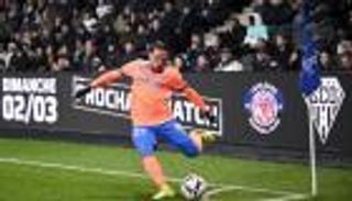 «لاعب أساسي ولكن».. مدرب مارسيليا يضغط على بن ناصر