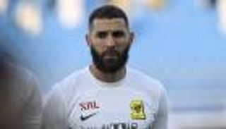 قبل كلاسيكو الهلال والاتحاد.. كريم بنزيما يرفع راية التحدي