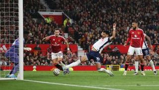 موعد مباراة مانشستر يونايتد وتوتنهام 