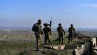 «العصا والجزرة».. تكتيك القوات الإسرائيلية المتوغلة في سوريا