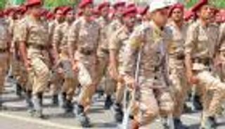 سجون وقطع رواتب.. غدر «الحوثي» يطول جرحاها