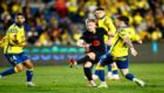 أولمو يستعيد الذاكرة.. صدارة الليغا في قبضة برشلونة