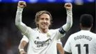 بعد الهدف الساحر.. أنشيلوتي يرسم مستقبل مودريتش في مدريد