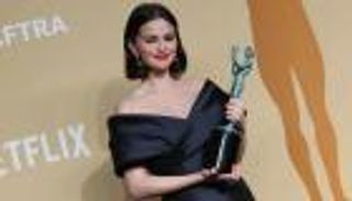 سيلينا غوميز تفاجئ الجمهور بإطلالة أنحف في حفل SAG 2025