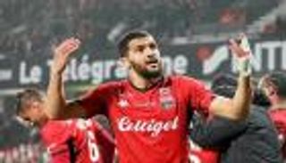 برقم خرافي.. ماندي الجديد يطرق باب منتخب الجزائر