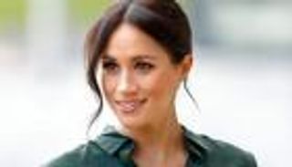 ميغان ماركل تعيد إحياء إطلالة الليدي ديانا الرياضية