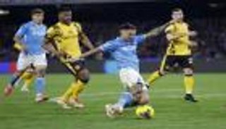 صراع الدوري الإيطالي.. نابولي يرفض الاستسلام أمام إنتر ميلان