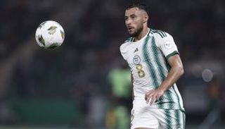 بلايلي نجم منتخب الجزائر