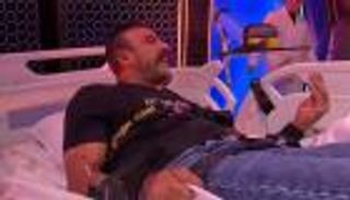 عقرب «رامز إيلون مصر».. طبيب بيطري يكشف حقيقته ومدى خطورته