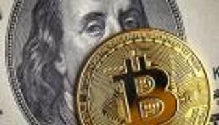 قفزة بنسبة 11.8%.. ترامب يدفع بيتكوين فوق الـ90 ألف دولار