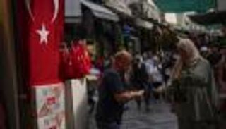 التضخم السنوي في تركيا يتباطأ إلى ما دون التوقعات في فبراير