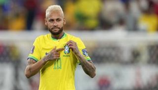 نيمار بقميص منتخب البرازيل