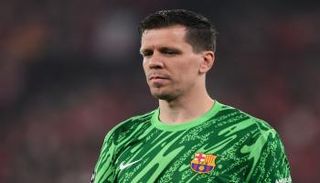 فويتشيك تشيزني حارس برشلونة