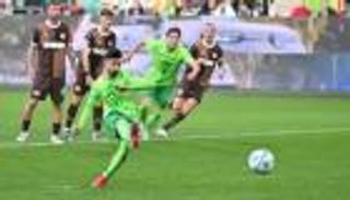 تخلّص من عادة سيئة.. مدرب عمورة السابق يكشف سرّ توهجه في ألمانيا