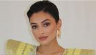 شوق الهادي تنهار بالبكاء: «والدي طعن أمي 40 مرة وهي حامل»