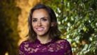 سرقة 10 آلاف دولار من منزل علا رشدي.. والأمن يتعقب الخادمة