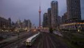 تهديدات ترامب تربك سوق الائتمان الكندي.. صفقة وحيدة