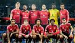 طرد 10 لاعبين.. مقصلة صيفية في مانشستر يونايتد