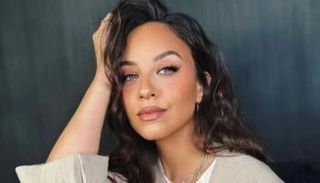 الفنانة مريم الخشت 