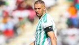 إسلام سليماني يقترب من خسارة رقم قياسي في منتخب الجزائر