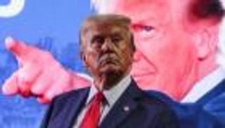 قانون «الأعداء الأجانب».. ترامب يلجأ لتشريع عمره 227 عاما لترحيل المهاجرين