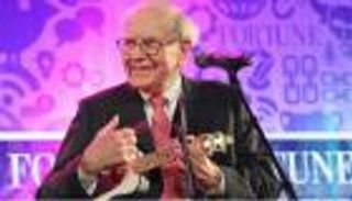 لماذا يتخلى وارن بافيت عن العقارات الأمريكية؟