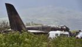 تحطم طائرة عسكرية في الجزائر ومقتل قائدها