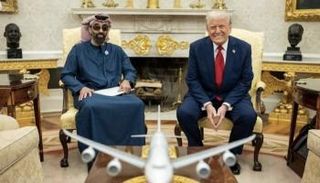 طحنون بن زايد آل نهيان خلال لقائه ترامب