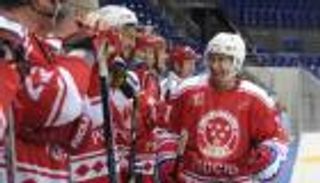 «دبلوماسية الهوكي».. بوتين يسجل هدفا سياسيا في مرمى ترامب