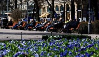 أناس يستمتعون في  فنلندا