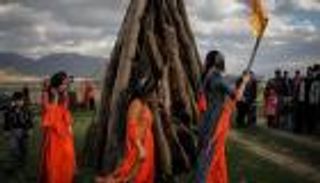 طقوس عيد النوروز 2025.. كيف يحتفل العالم ببداية الربيع؟